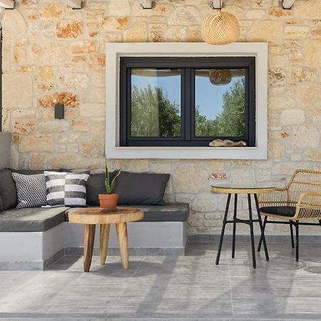 "Four Olives" Luxury Rooms, Afitos #Feelslikehome Afytos Exterior foto