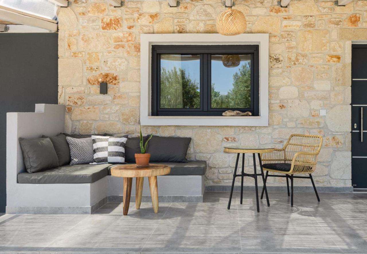 "Four Olives" Luxury Rooms, Afitos #Feelslikehome Afytos Exterior foto