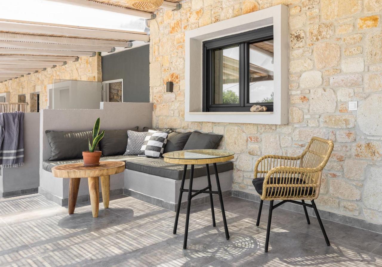"Four Olives" Luxury Rooms, Afitos #Feelslikehome Afytos Exterior foto