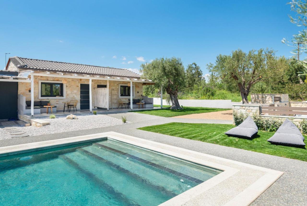 "Four Olives" Luxury Rooms, Afitos #Feelslikehome Afytos Exterior foto