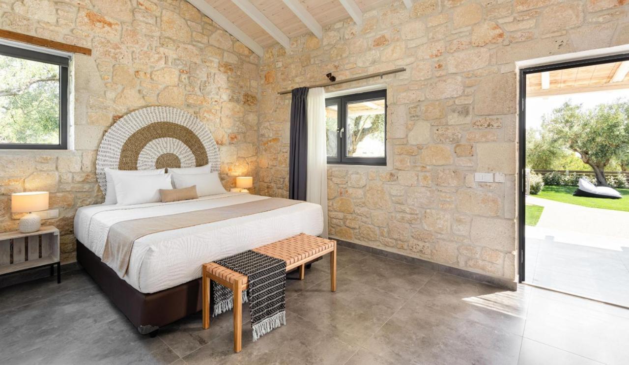 "Four Olives" Luxury Rooms, Afitos #Feelslikehome Afytos Exterior foto