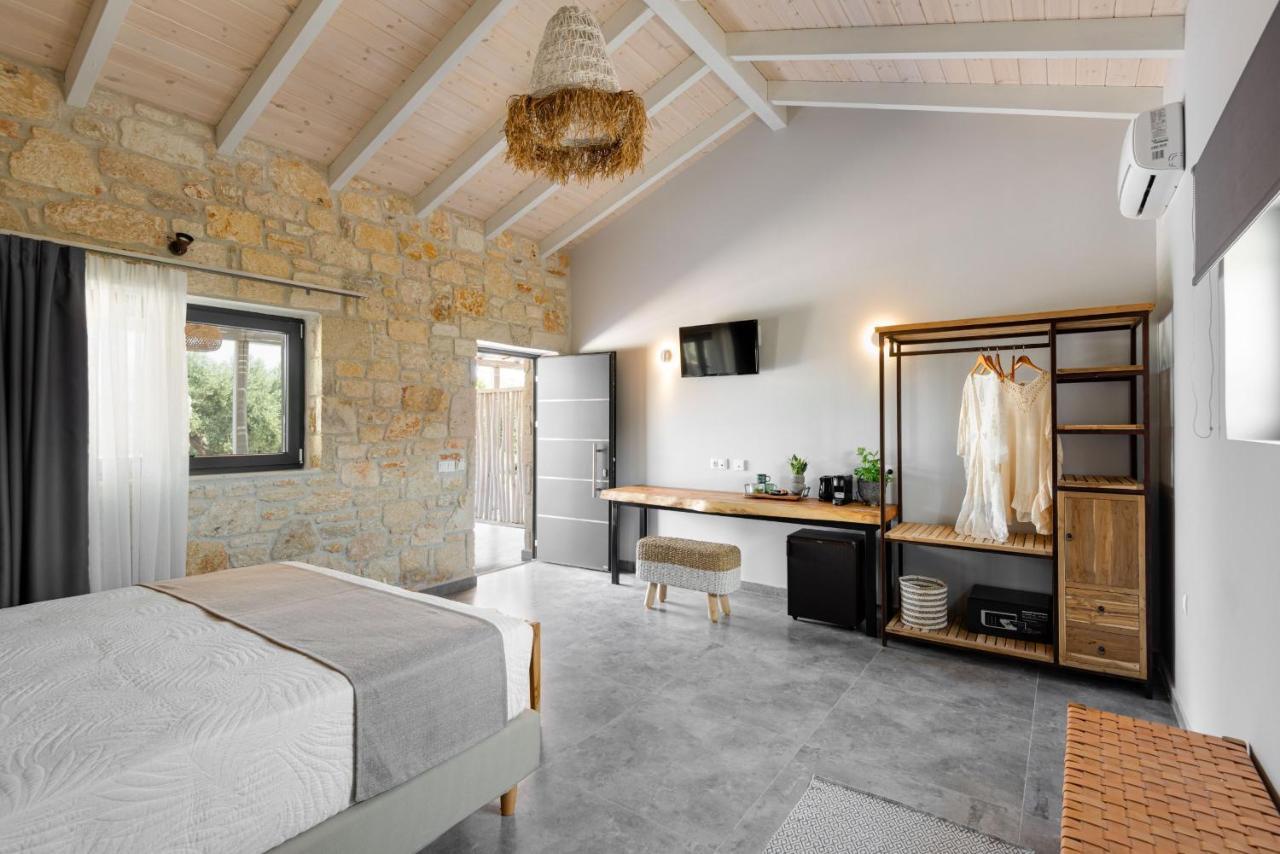 "Four Olives" Luxury Rooms, Afitos #Feelslikehome Afytos Exterior foto