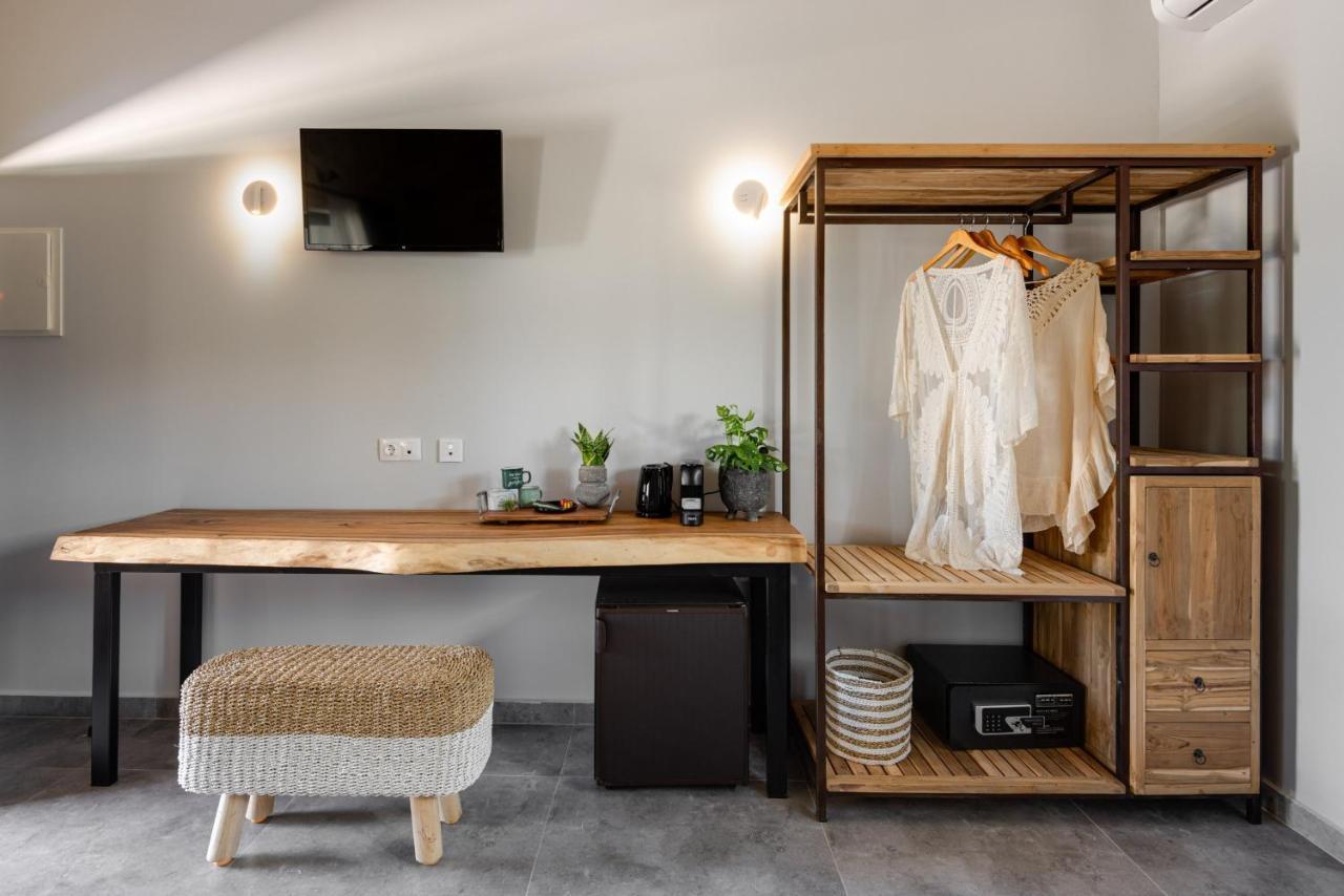 "Four Olives" Luxury Rooms, Afitos #Feelslikehome Afytos Exterior foto