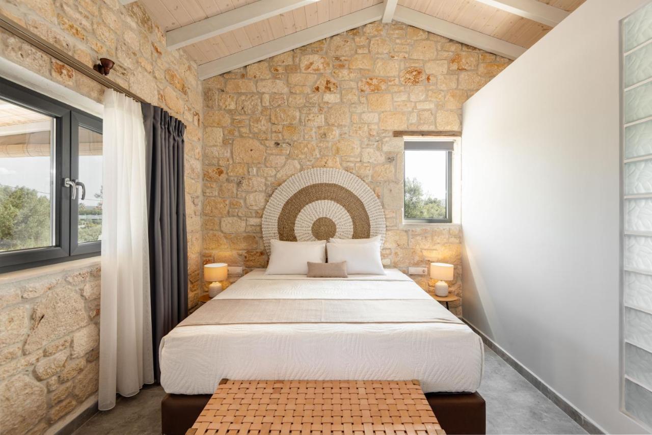 "Four Olives" Luxury Rooms, Afitos #Feelslikehome Afytos Exterior foto