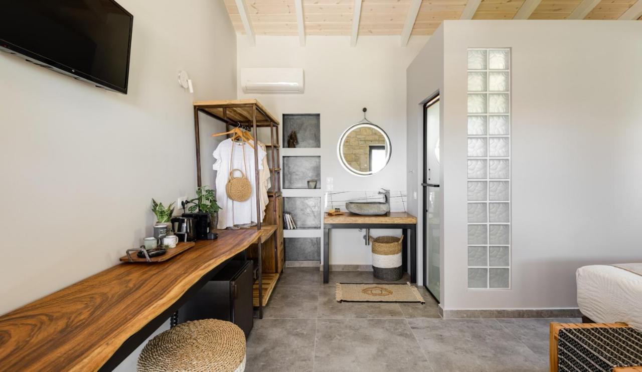 "Four Olives" Luxury Rooms, Afitos #Feelslikehome Afytos Exterior foto