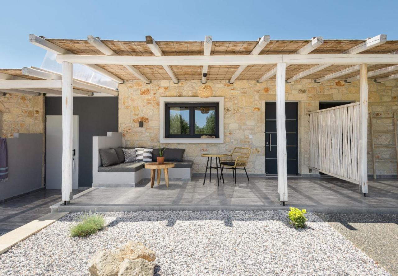 "Four Olives" Luxury Rooms, Afitos #Feelslikehome Afytos Exterior foto
