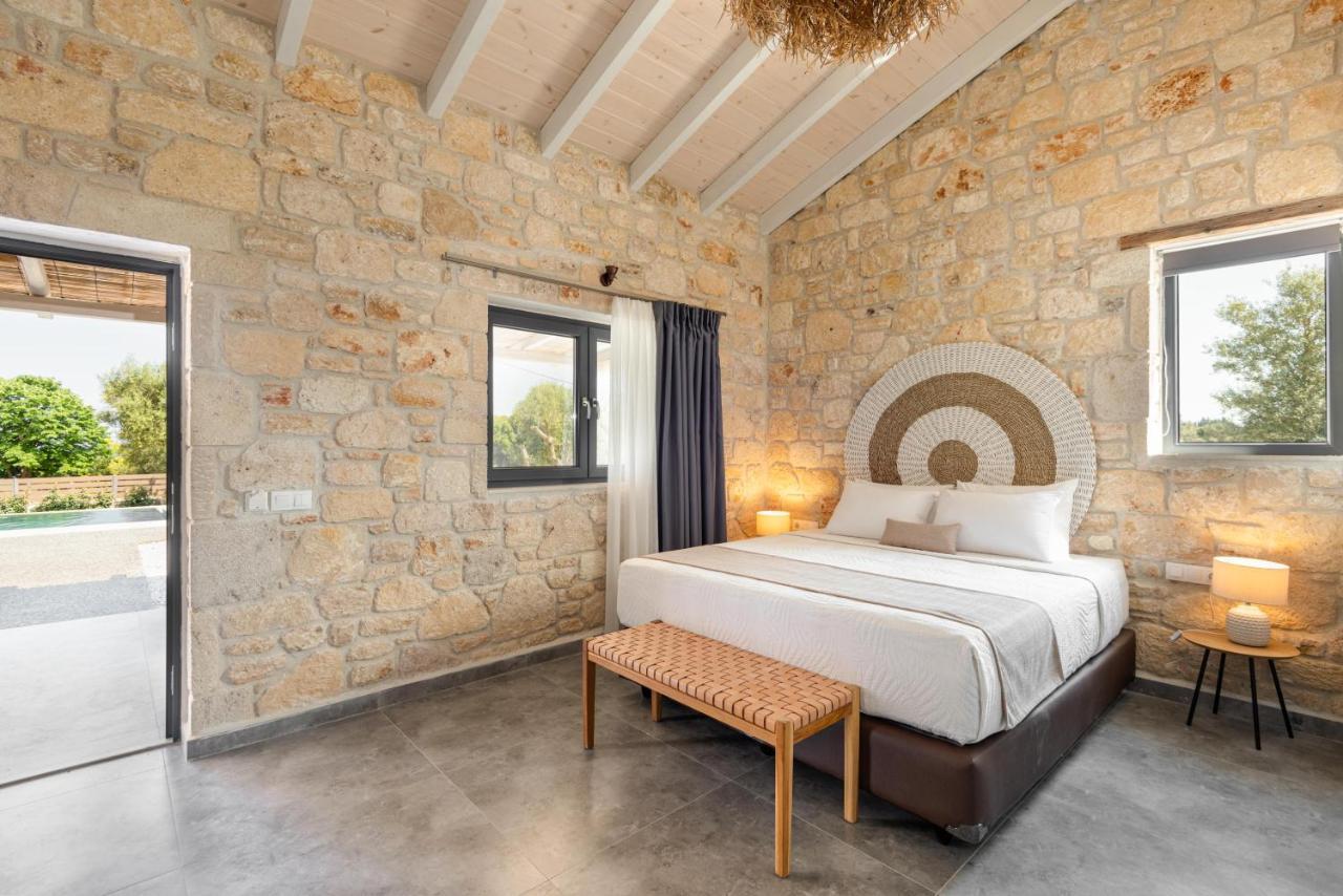 "Four Olives" Luxury Rooms, Afitos #Feelslikehome Afytos Exterior foto